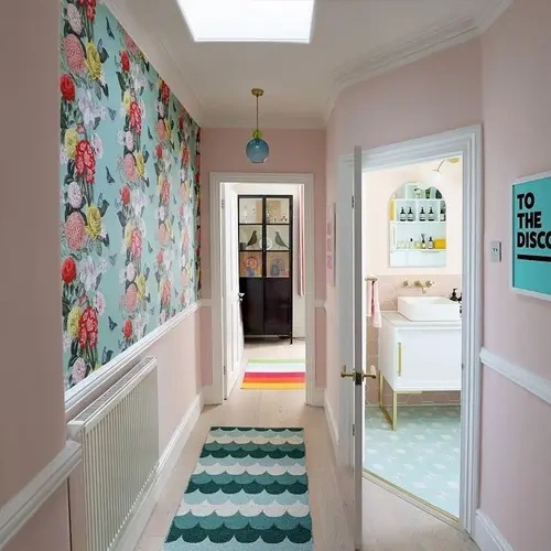 Hallway Wallpaper in Dubai